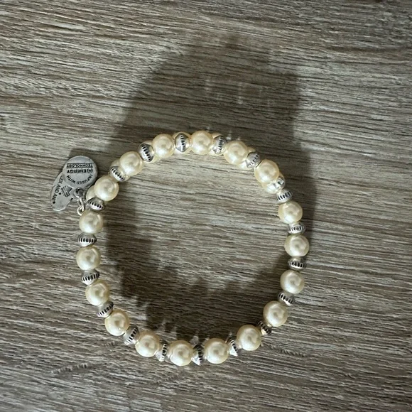 Alex and Ani silver pearl wrap - Picture 1 of 1